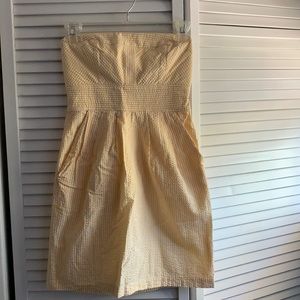 Strapless dress.  Juniors size 3. No stains